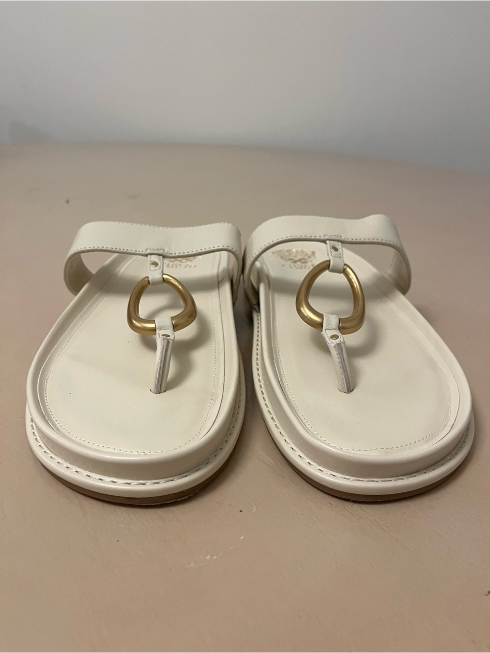 NWOT Women’s Vince Camuto Cream Toe-Post Sandals with Gold Ring Detail